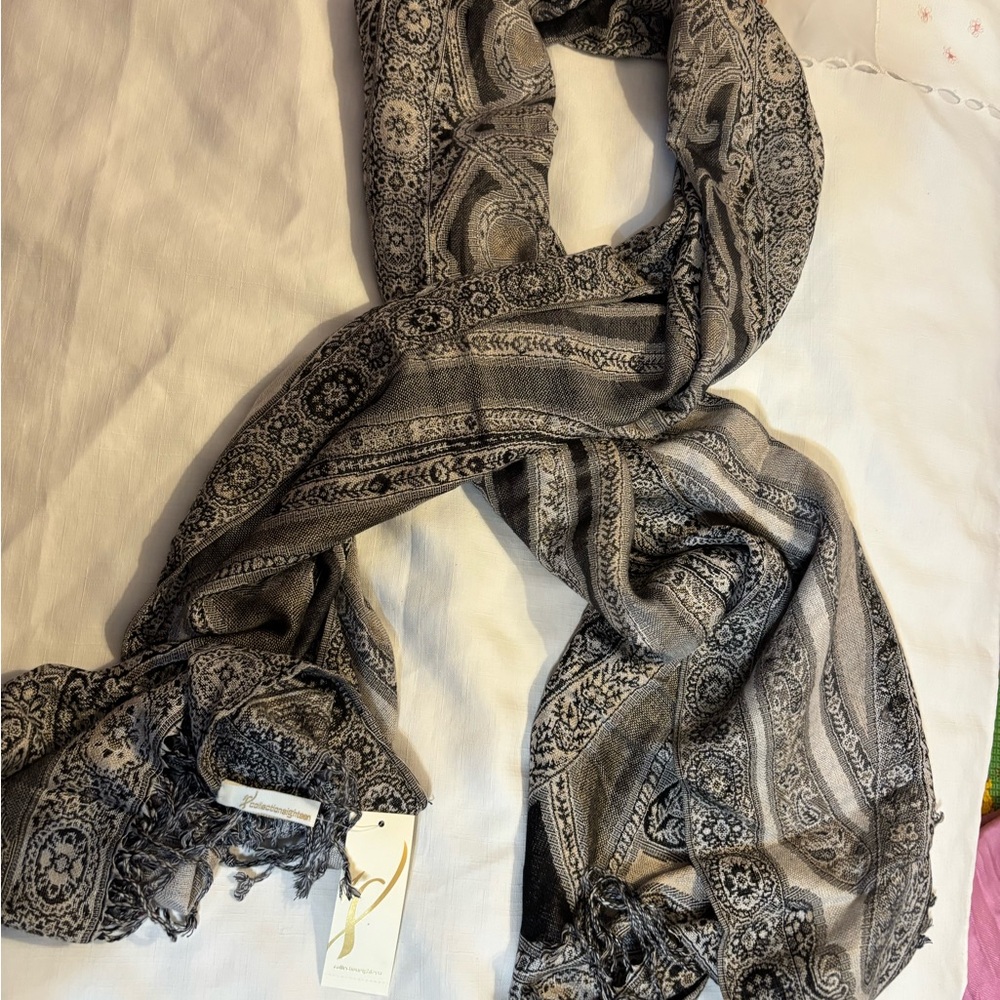 Elegant Black and Gray Paisley Scarf